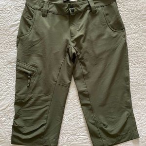 Alpine Design Women's Cropped Outdoor Camping Short